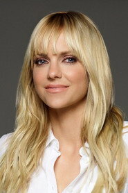Anna Faris is